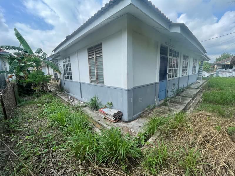 Semi-Detached House for Sale in Balok (Pahang) - Fazielawatie Ishak - Exterior - PropertyGuru.com.my
