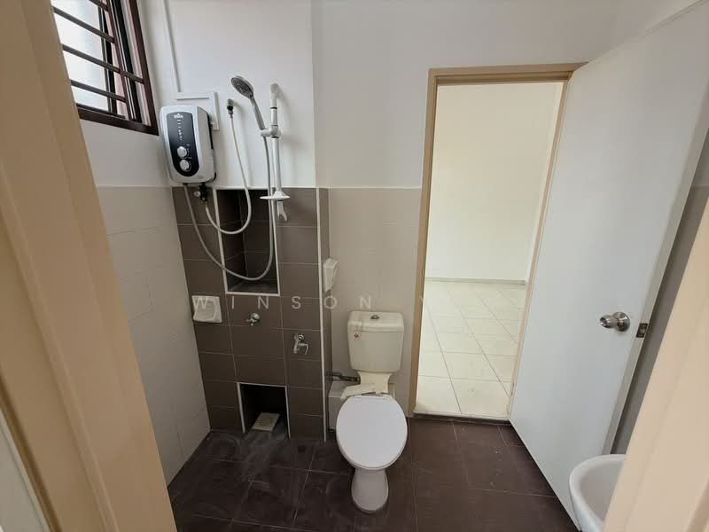 2-storey Terraced House for Rent in Johor Bahru (Johor) - Winson Yap - Bathroom - PropertyGuru.com.my