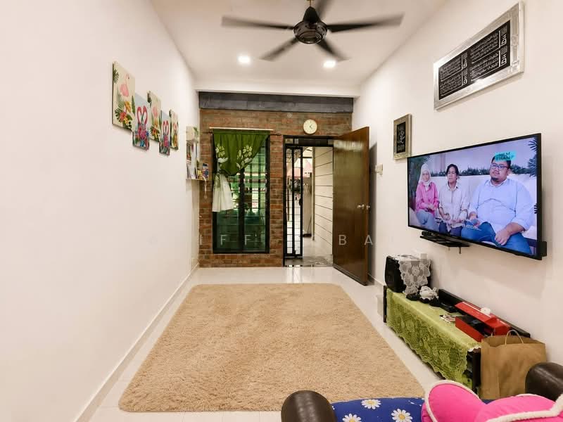 Rumah Teres 1 Tingkat untuk Dijual di Seksyen 16 (Bangi) - Aliff Iqbal - PropertyGuru.com.my