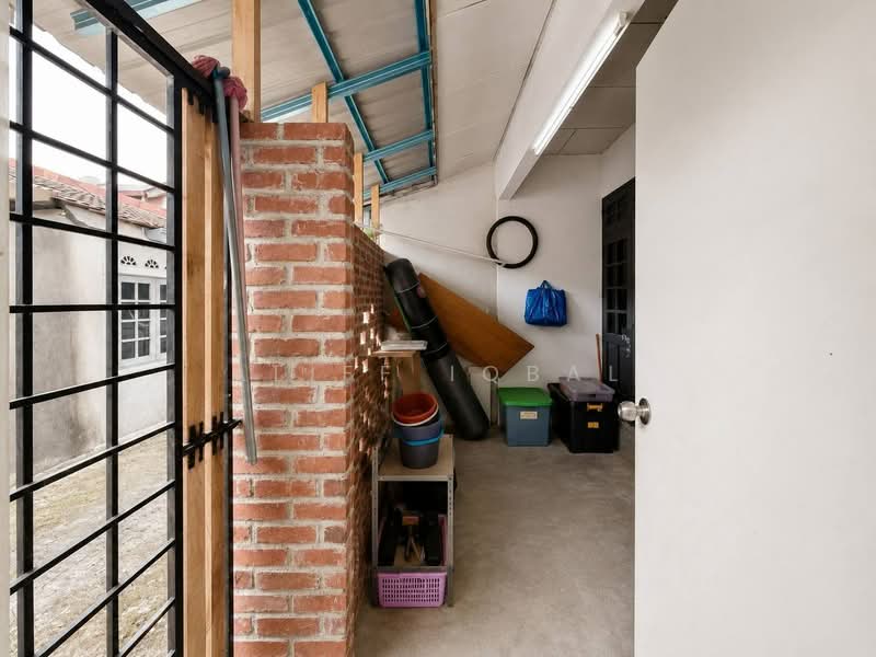 Rumah Teres 1 Tingkat untuk Dijual di Seksyen 16 (Bangi) - Aliff Iqbal - PropertyGuru.com.my
