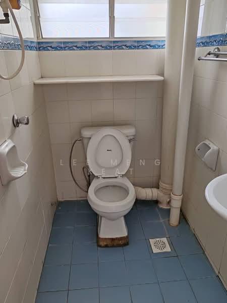 Apartment for Rent at Taman Kristal - Lee Meng Keat - Bathroom - PropertyGuru.com.my
