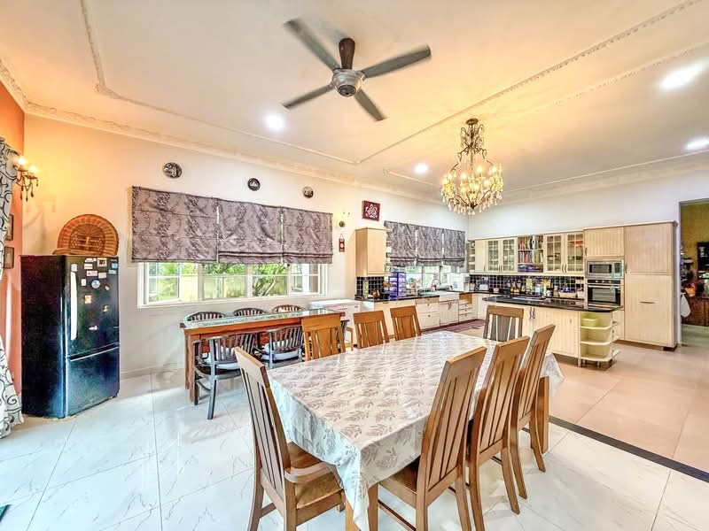 Bungalow for Sale in Country Heights (Kajang) - Nana Cheah - PropertyGuru.com.my
