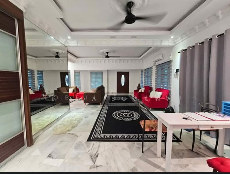 Rumah Teres 2-Tingkat untuk Dijual di Putra Heights (Subang Jaya) - Linda Suguna - Living Room - PropertyGuru.com.my