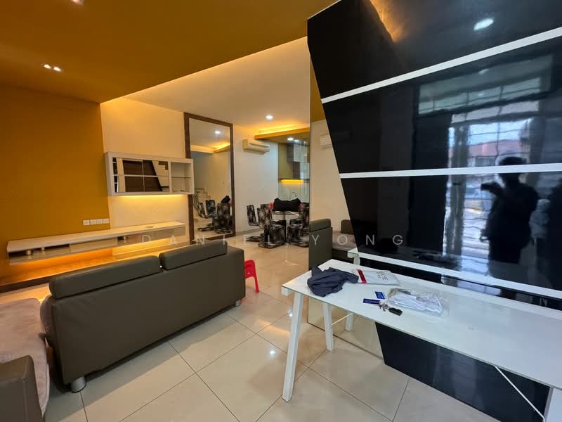 2-storey Terraced House for Sale in Johor Bahru (Johor) - Daniel Yong - Living Room - PropertyGuru.com.my