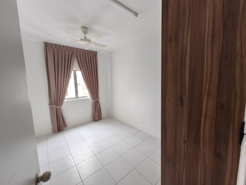Condominium for Rent at Residensi Sateria - Felix Lee - PropertyGuru.com.my