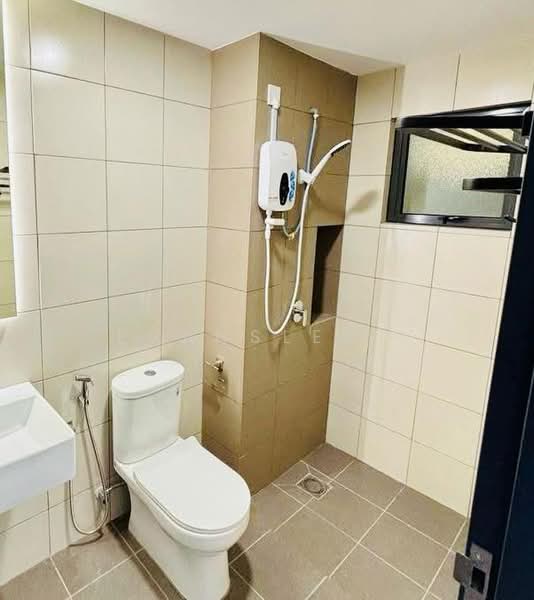 Condominium for Rent at Green Park Residence - Evanslee . - Bathroom - PropertyGuru.com.my