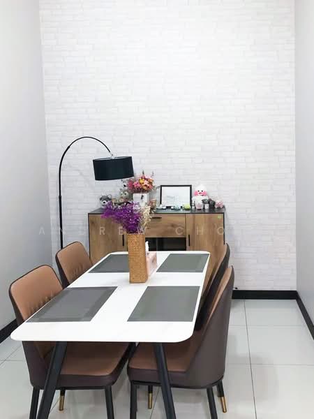 Terraced House for Rent in Tanjung Tokong (Penang) - Andrew Chong - Dining Room - PropertyGuru.com.my