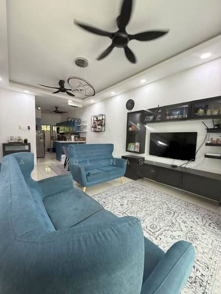 2-storey Terraced House for Sale in Sungai Buloh (Selangor) - Amirul Nasyriq - Living Room - PropertyGuru.com.my