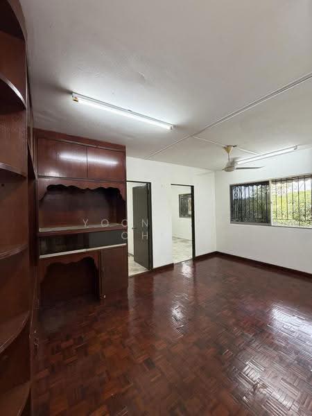 Rumah Flat untuk Dijual di Flat PKNS Section 17 Shah Alam - Nick Chin - Interior - PropertyGuru.com.my