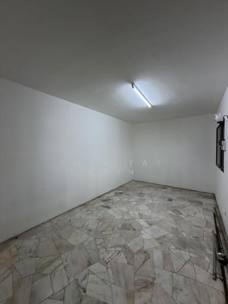 Rumah Flat untuk Dijual di Flat PKNS Section 17 Shah Alam - Nick Chin - Interior - PropertyGuru.com.my