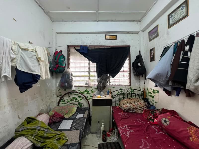 Flat for Sale at Gugusan Kemboja - Amirul Nasyriq - Bedroom - PropertyGuru.com.my