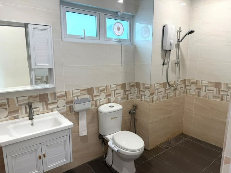 Commercial Semi-D for Rent in Tanjung Bungah (Penang) - Ping Koay - Bathroom - PropertyGuru.com.my