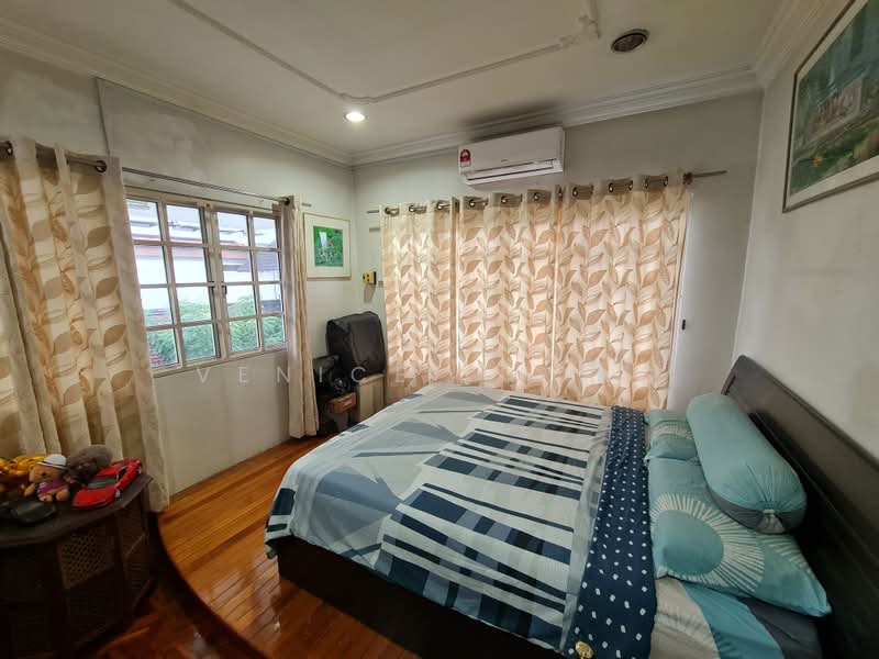 Semi-Detached House for Sale in Bandar Baru Sri Petaling (Sri Petaling) - Venice Chong - Bedroom - PropertyGuru.com.my