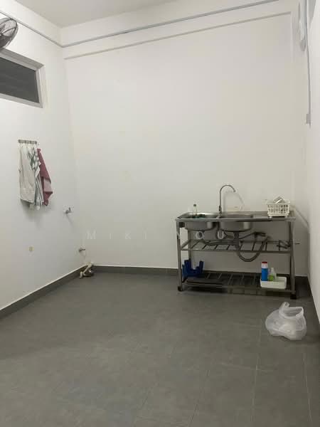 2-storey Terraced House for Rent in Bandar Rimbayu (Telok Panglima Garang) - Miki You - Kitchen - PropertyGuru.com.my