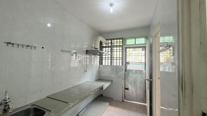 Rumah Teres 2 Tingkat untuk Dijual di Taman Sri Pulai Perdana (Skudai) - Ee Fong Toh - Kitchen - PropertyGuru.com.my