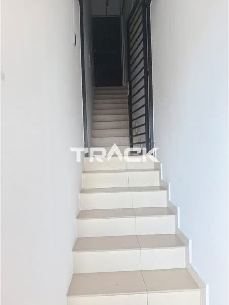 Office for Rent in Taman Bukit Jambul (Bukit Jambul) - Jey Ong - Entrance - PropertyGuru.com.my