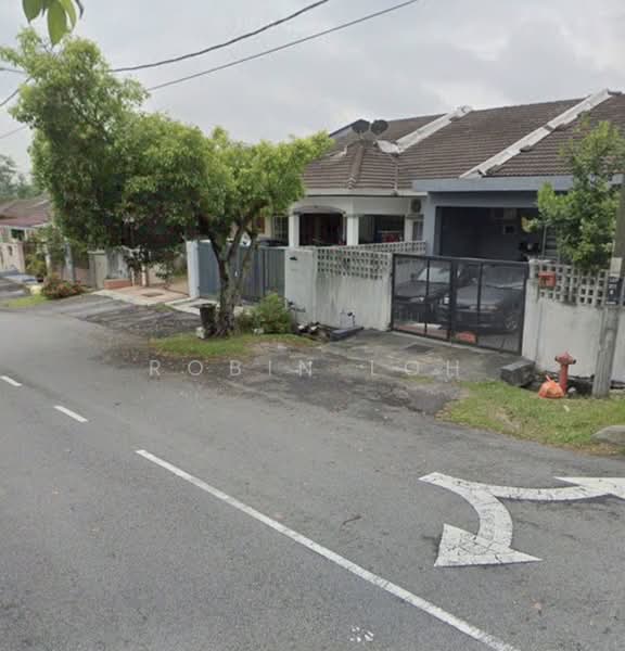 1-storey Terraced House for Sale in Lestari Putra (Seri Kembangan) - Robin Loh - PropertyGuru.com.my