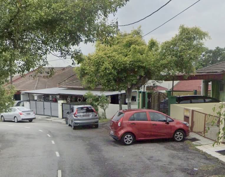 1-storey Terraced House for Sale in Lestari Putra (Seri Kembangan) - Robin Loh - PropertyGuru.com.my