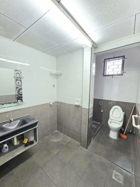 Rumah Teres 1 Tingkat untuk Dijual di Taman Skudai Baru (Skudai) - Ee Fong Toh - Bathroom - PropertyGuru.com.my