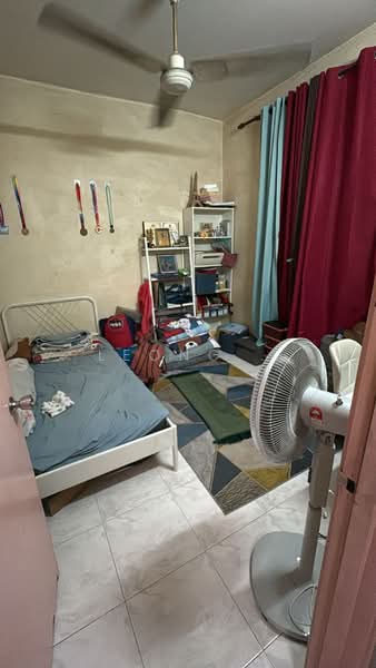 Pangsapuri untuk Disewa di Desa Bistari - Leong . - Bedroom - PropertyGuru.com.my