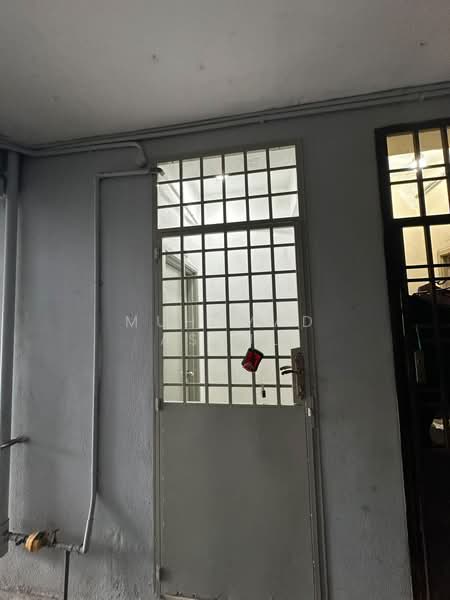 Tanah Kediaman untuk Dijual di Taman Seri Damansara (Pekan Nanas) - Muhamad Asrul - Entrance - PropertyGuru.com.my