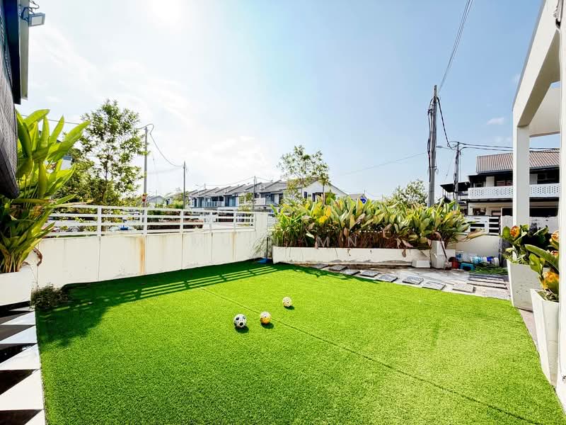 2-storey Terraced House for Sale in Puncak Alam (Selangor) - Muin Mn - Garden - PropertyGuru.com.my
