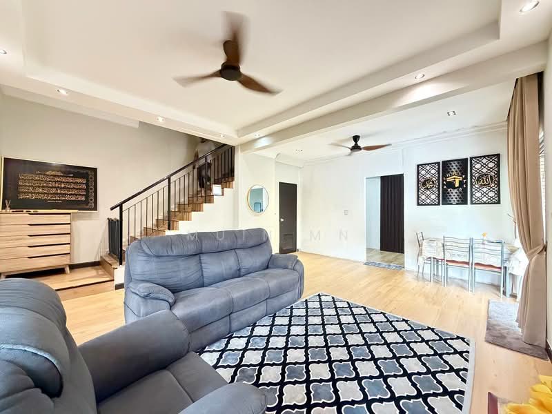 2-storey Terraced House for Sale in Puncak Alam (Selangor) - Muin Mn - Living Room - PropertyGuru.com.my