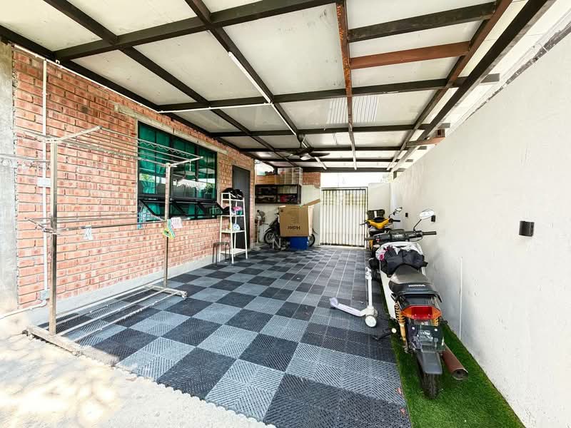 2-storey Terraced House for Sale in Puncak Alam (Selangor) - Muin Mn - Exterior - PropertyGuru.com.my