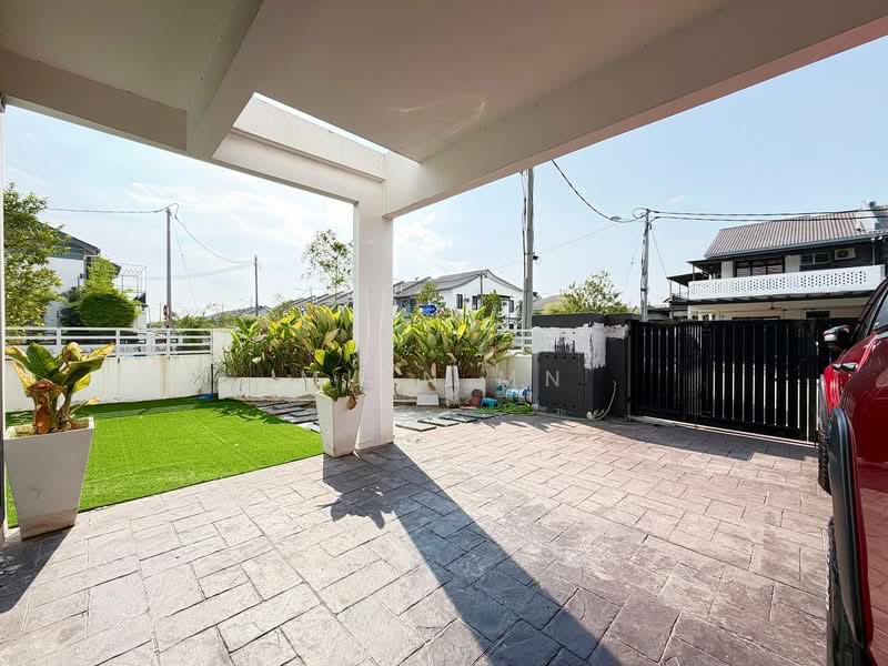 2-storey Terraced House for Sale in Puncak Alam (Selangor) - Muin Mn - Exterior - PropertyGuru.com.my