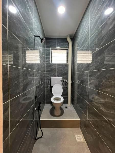 2-storey Terraced House for Sale in Bandar Putra (Kulai) - Muhamad Asrul - Bathroom - PropertyGuru.com.my