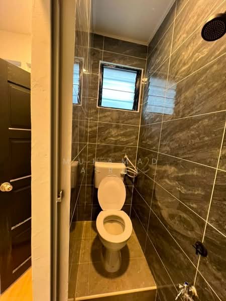 2-storey Terraced House for Sale in Bandar Putra (Kulai) - Muhamad Asrul - Bathroom - PropertyGuru.com.my