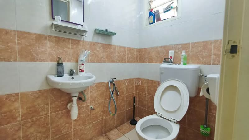 Rumah Flat untuk Dijual di Pelangi Damasara 3 - Jenny YM Lee - Bathroom - PropertyGuru.com.my
