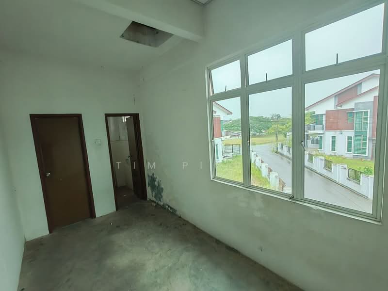 Kedai / Pejabat untuk Dijual di Cheng (Melaka) - Tim Piong - Interior - PropertyGuru.com.my