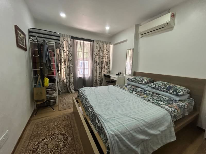 2-storey Terraced House for Sale in Subang Bestari (Shah Alam) - Muin Mn - Bedroom - PropertyGuru.com.my
