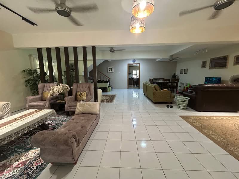2-storey Terraced House for Sale in Subang Bestari (Shah Alam) - Muin Mn - Living Room - PropertyGuru.com.my