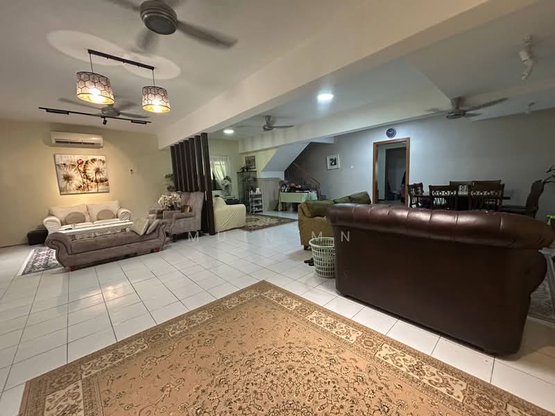 2-storey Terraced House for Sale in Subang Bestari (Shah Alam) - Muin Mn - Living Room - PropertyGuru.com.my