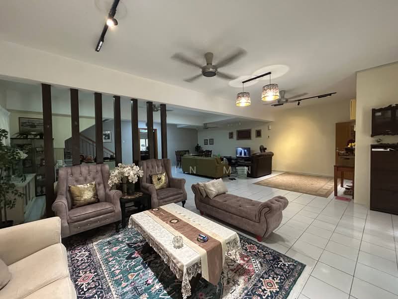 2-storey Terraced House for Sale in Subang Bestari (Shah Alam) - Muin Mn - Living Room - PropertyGuru.com.my