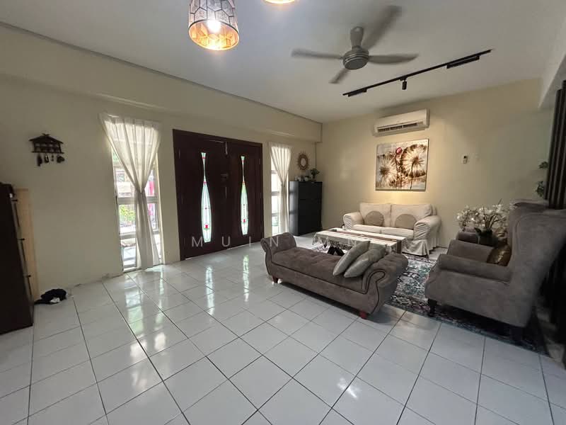 2-storey Terraced House for Sale in Subang Bestari (Shah Alam) - Muin Mn - Living Room - PropertyGuru.com.my