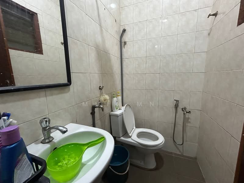 2-storey Terraced House for Sale in Subang Bestari (Shah Alam) - Muin Mn - Bathroom - PropertyGuru.com.my