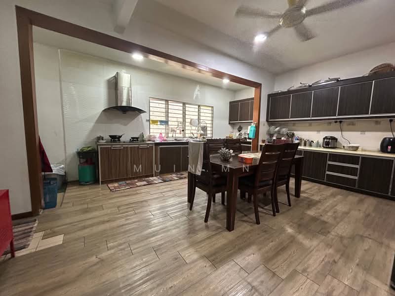 2-storey Terraced House for Sale in Subang Bestari (Shah Alam) - Muin Mn - Kitchen - PropertyGuru.com.my