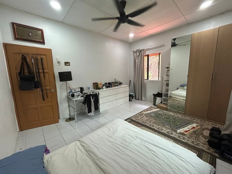 2-storey Terraced House for Sale in Subang Bestari (Shah Alam) - Muin Mn - Bedroom - PropertyGuru.com.my