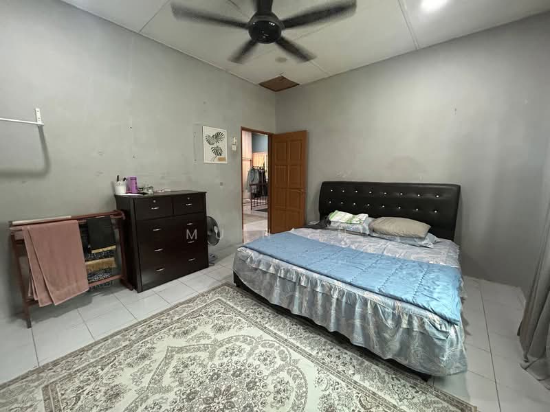 2-storey Terraced House for Sale in Subang Bestari (Shah Alam) - Muin Mn - Bedroom - PropertyGuru.com.my