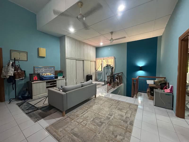 2-storey Terraced House for Sale in Subang Bestari (Shah Alam) - Muin Mn - Living Room - PropertyGuru.com.my