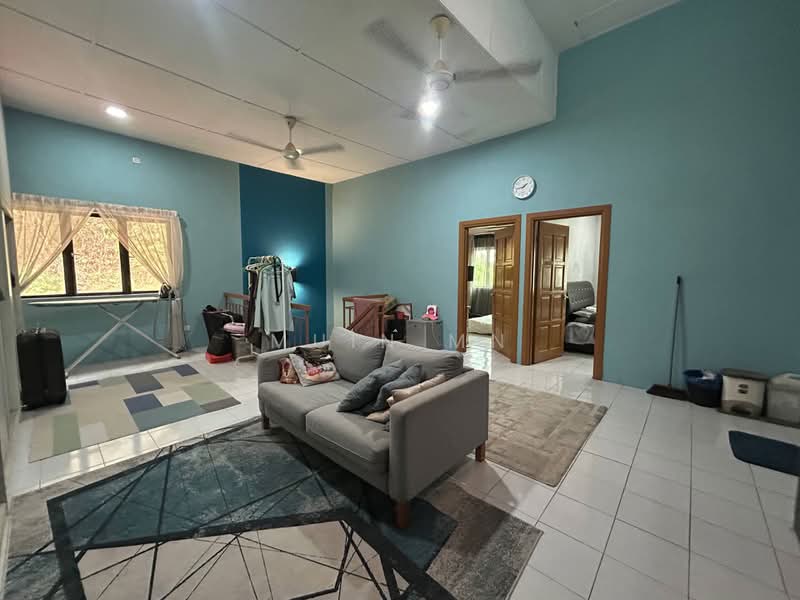 2-storey Terraced House for Sale in Subang Bestari (Shah Alam) - Muin Mn - Living Room - PropertyGuru.com.my