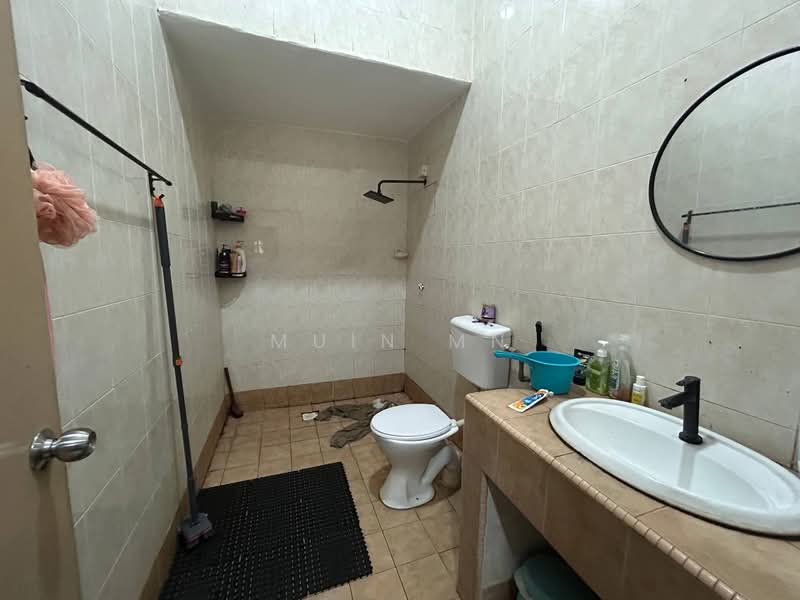 2-storey Terraced House for Sale in Subang Bestari (Shah Alam) - Muin Mn - Bathroom - PropertyGuru.com.my