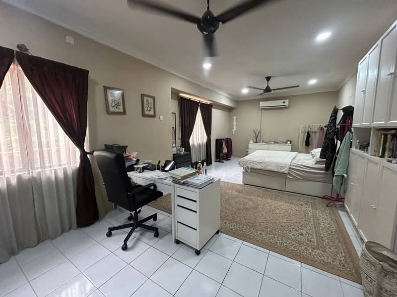 2-storey Terraced House for Sale in Subang Bestari (Shah Alam) - Muin Mn - Bedroom - PropertyGuru.com.my