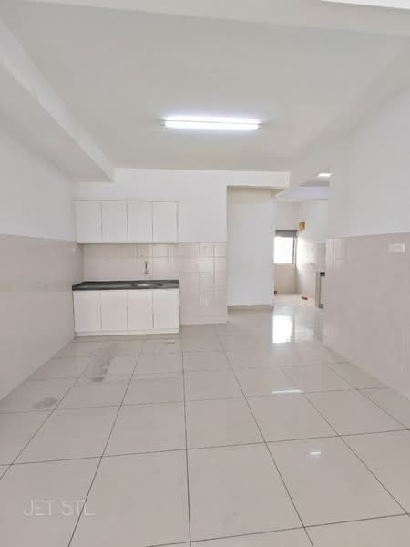 Rumah Teres 2 Tingkat untuk Dijual di Setia Indah 12 (Setia Alam) - Alwin Lee - Kitchen - PropertyGuru.com.my