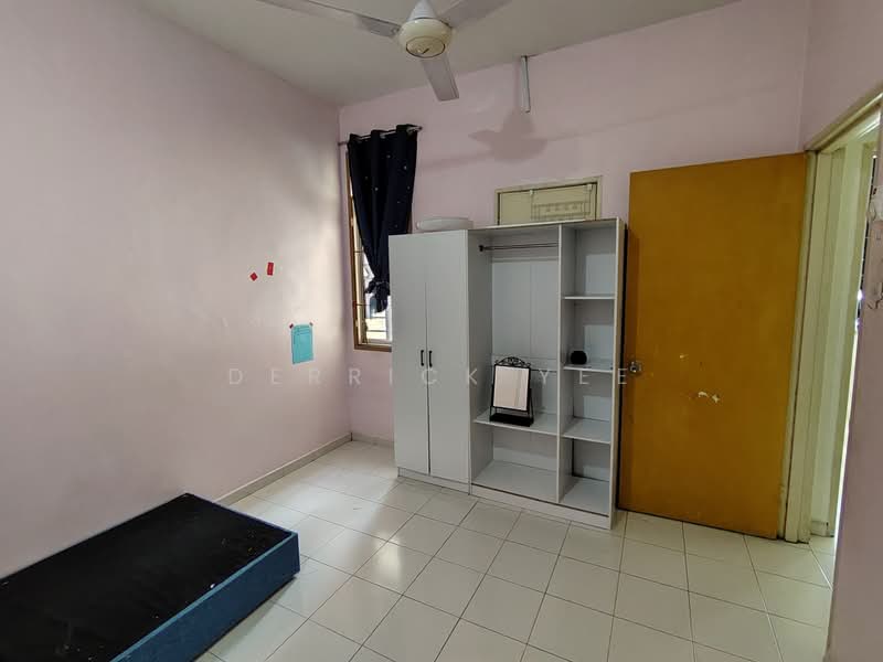 Rumah Kluster untuk Disewa di Taman Tasik Utama (Bukit Katil) - Derrick Yee - Bedroom - PropertyGuru.com.my