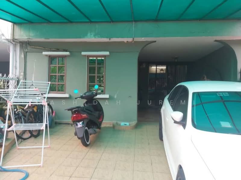 2-storey Terraced House for Sale in Ampang (Selangor) - Rashidah Juremi - Exterior - PropertyGuru.com.my