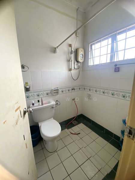 Terraced House for Sale in Bandar Kinrara Seksyen 5 (Bandar Kinrara) - Sky Wong - Bathroom - PropertyGuru.com.my